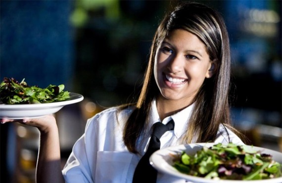 Prepárate para mejorar tu desempeño en el sector restaurantero: Cursos que te pueden servir
